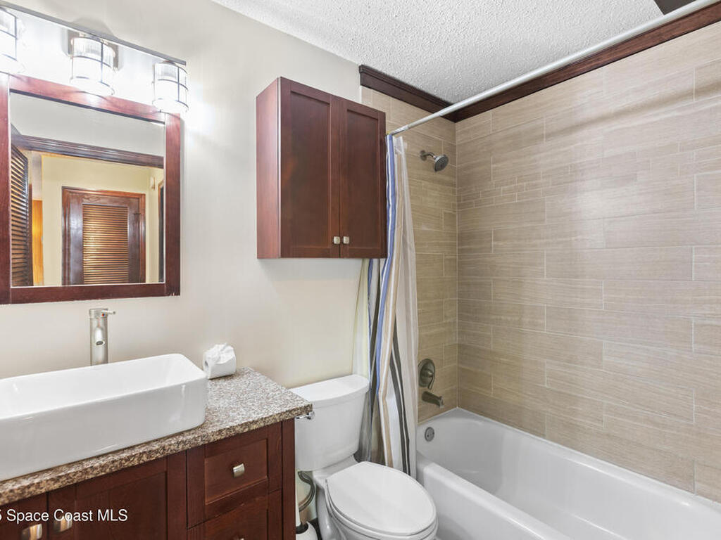 225 S Tropical Trail, Merritt Island, FL 32952
