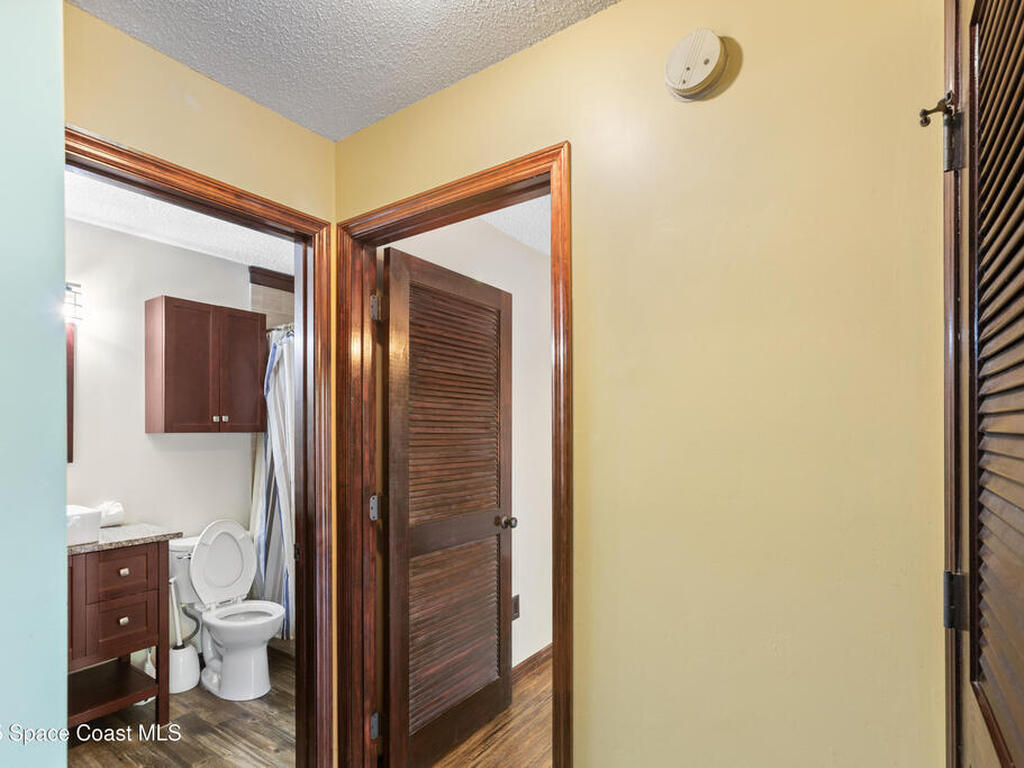225 S Tropical Trail, Merritt Island, FL 32952