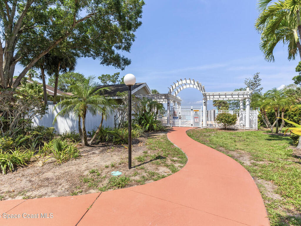 225 S Tropical Trail, Merritt Island, FL 32952