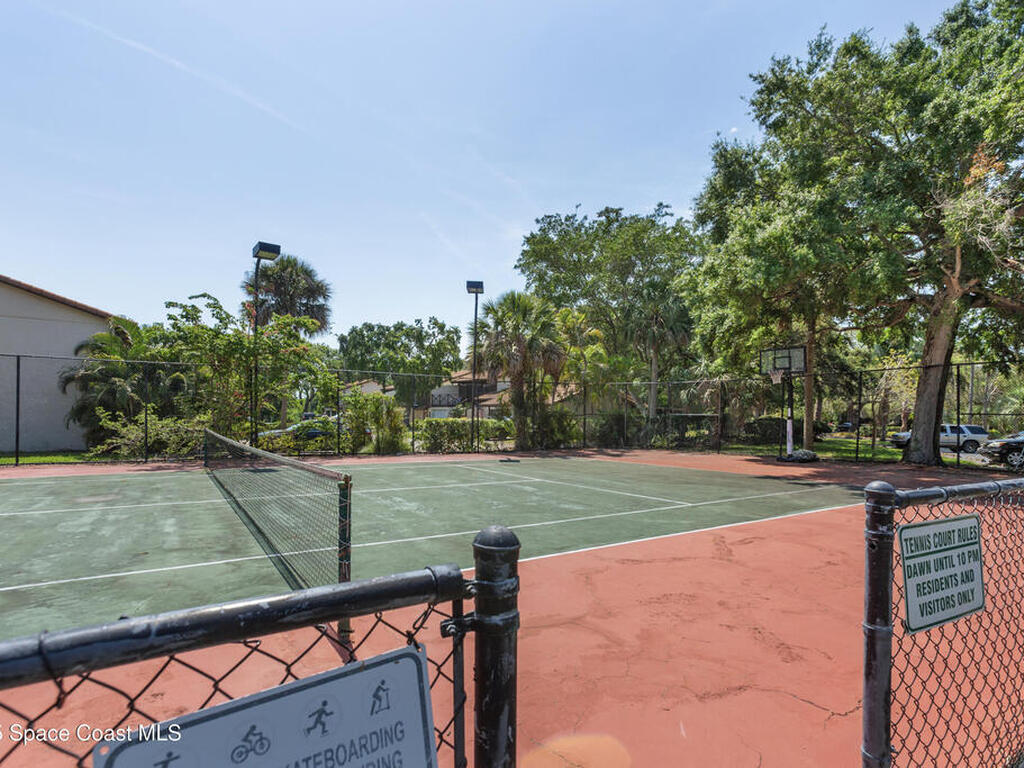225 S Tropical Trail, Merritt Island, FL 32952