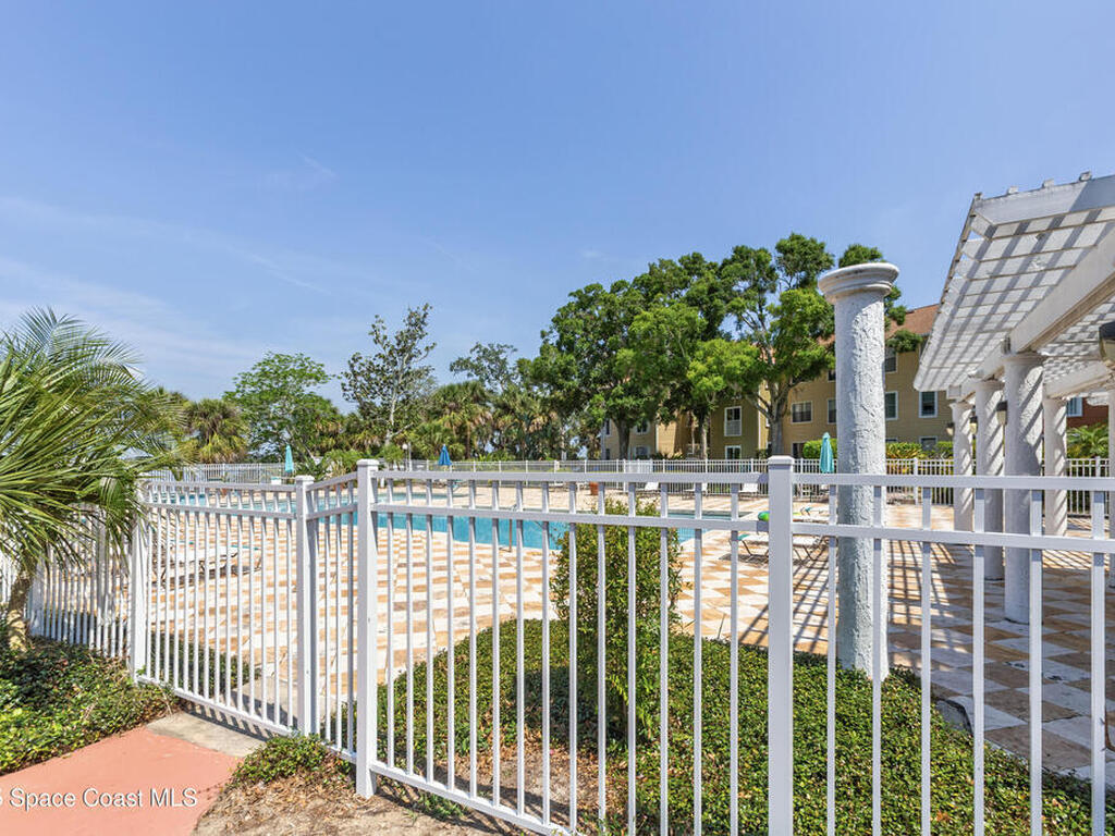 225 S Tropical Trail, Merritt Island, FL 32952