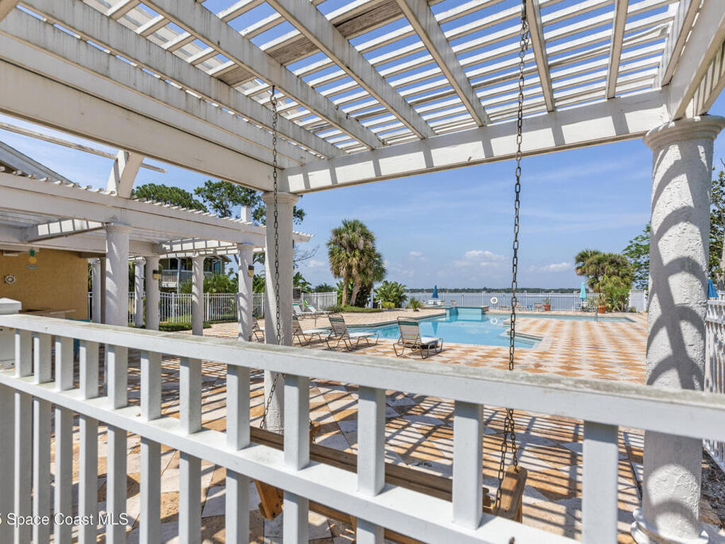 225 S Tropical Trail, Merritt Island, FL 32952