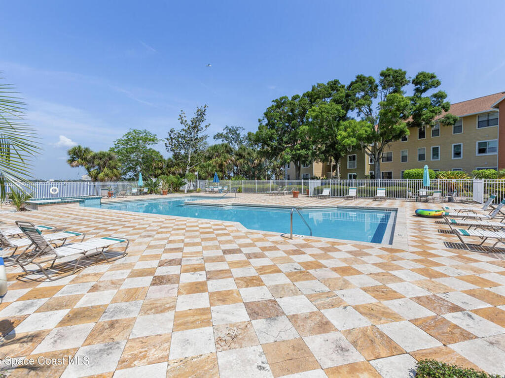 225 S Tropical Trail, Merritt Island, FL 32952