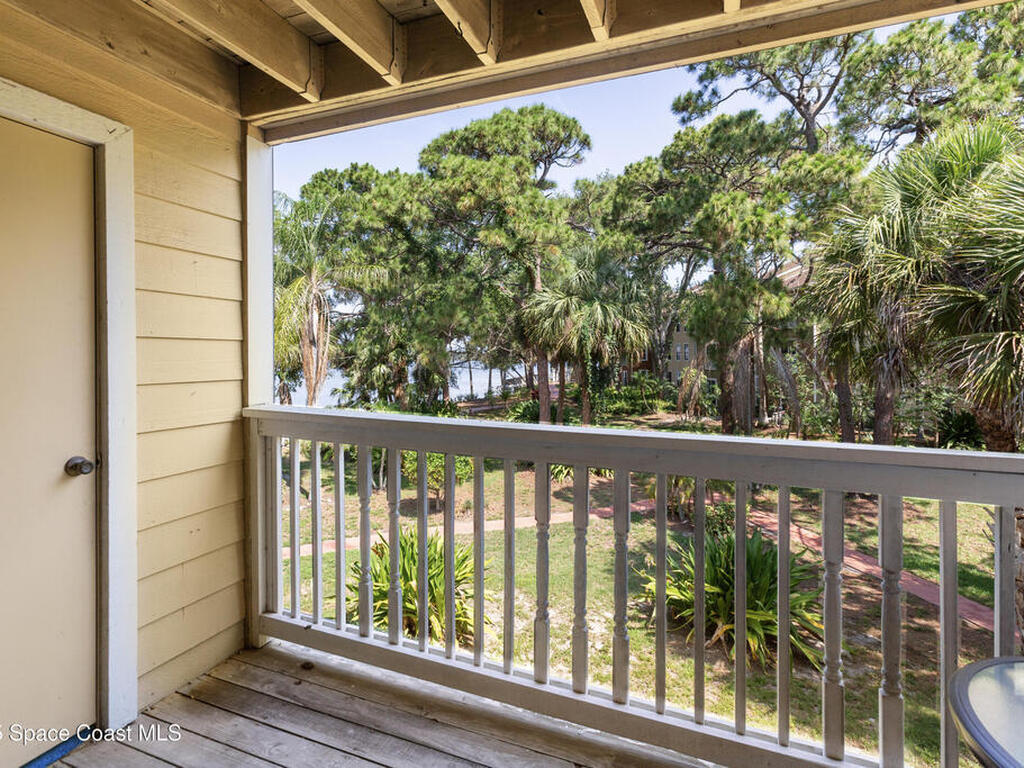 225 S Tropical Trail, Merritt Island, FL 32952