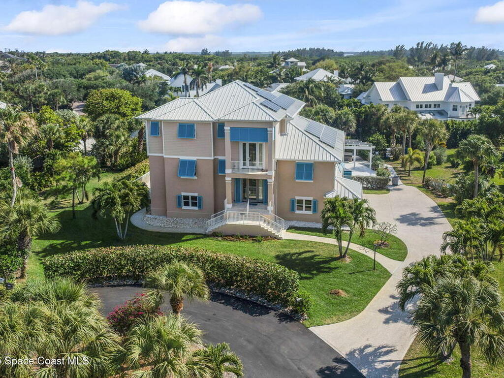 2275 Genesea Lane, Vero Beach, FL 32963