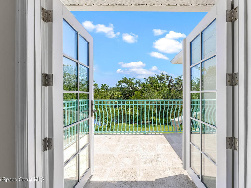730 Marbrisa River Lane, Indian River Shores, FL 32963