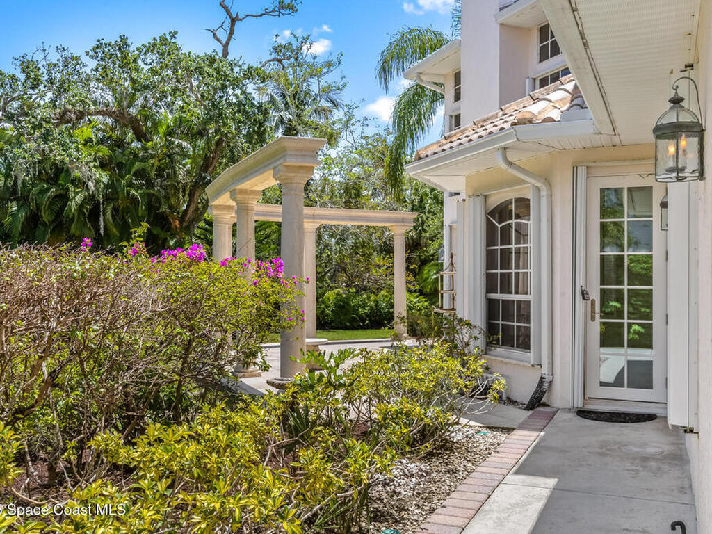 730 Marbrisa River Lane, Indian River Shores, FL 32963
