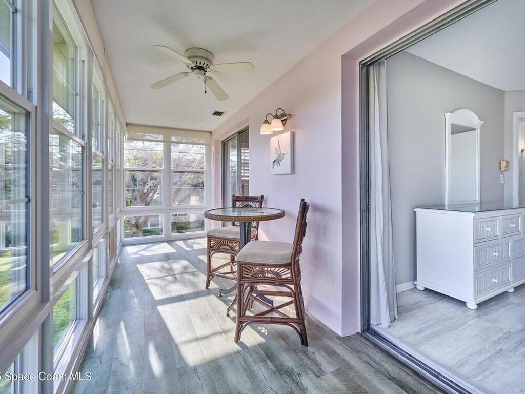 70 Royal Oak Court, Vero Beach, FL 32962