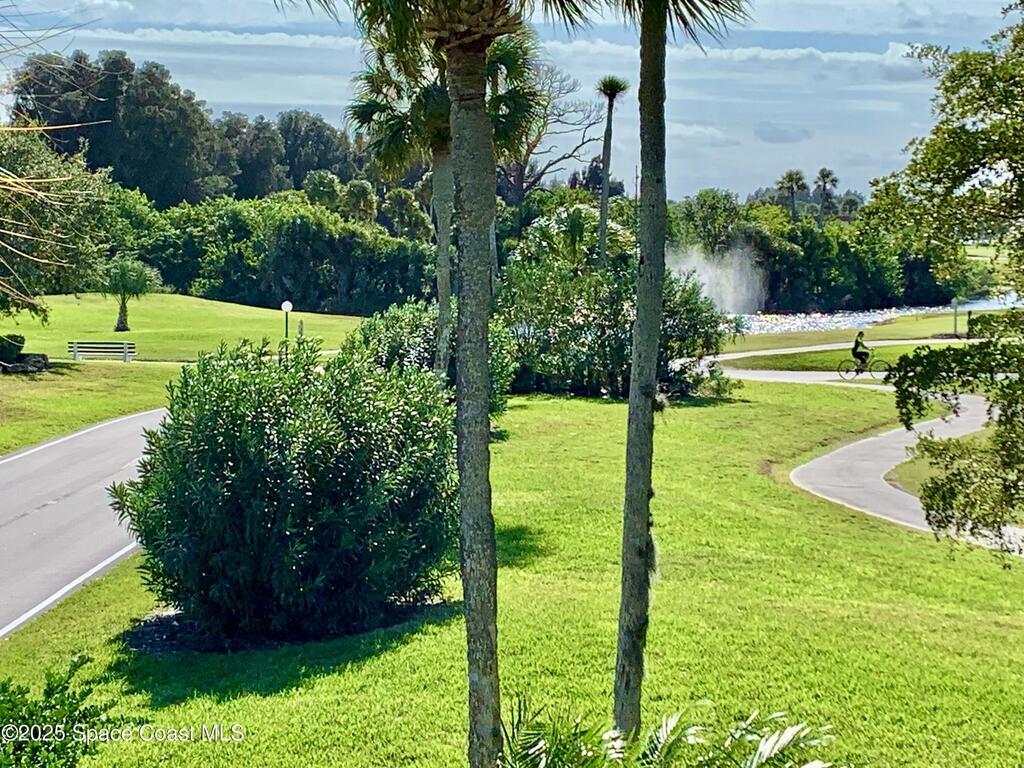 70 Royal Oak Court, Vero Beach, FL 32962