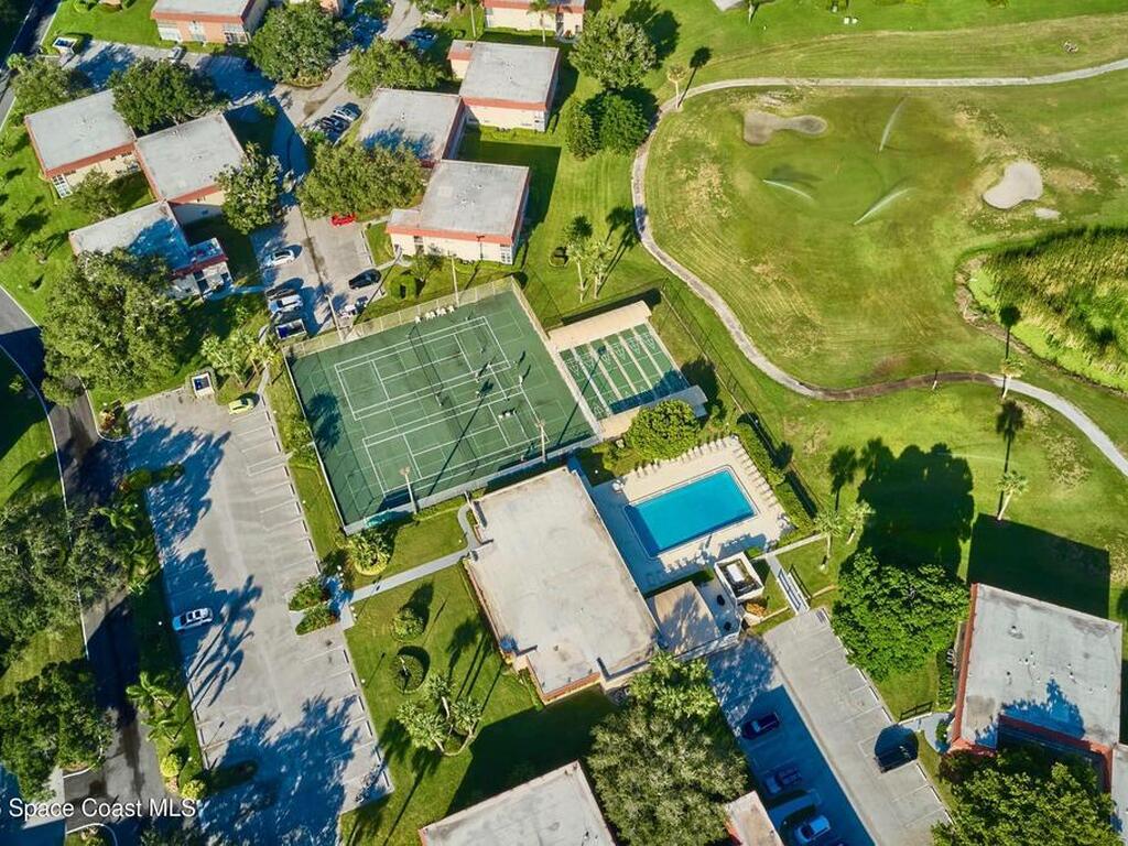 70 Royal Oak Court, Vero Beach, FL 32962