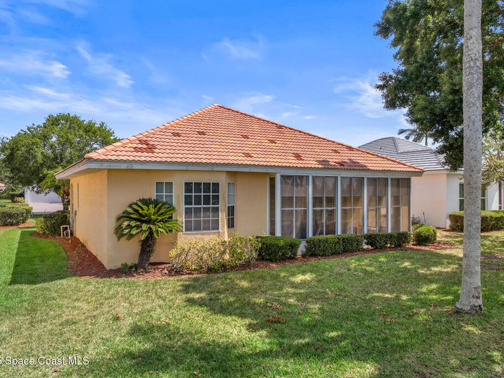 8051 Daventry Drive, Melbourne, FL 32940