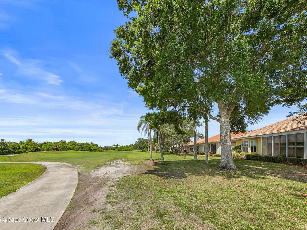 8051 Daventry Drive, Melbourne, FL 32940