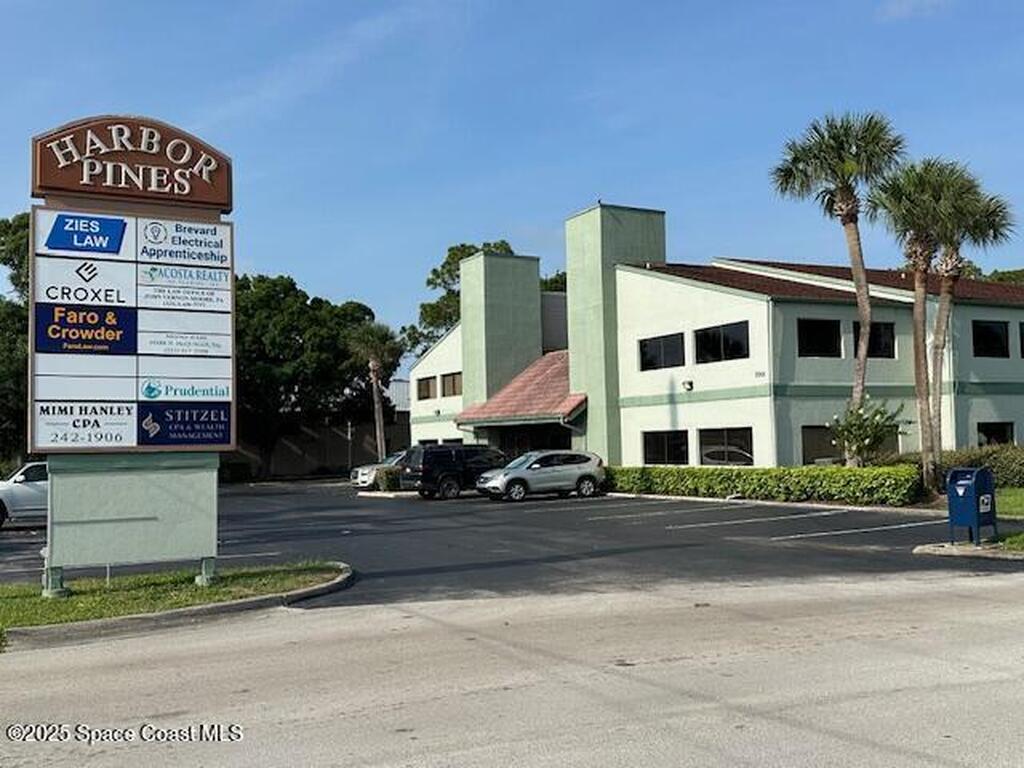 700 N Wickham Road, Melbourne, FL 32935