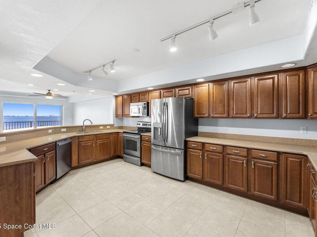 551 Casa Bella Drive, Cape Canaveral, FL 32920