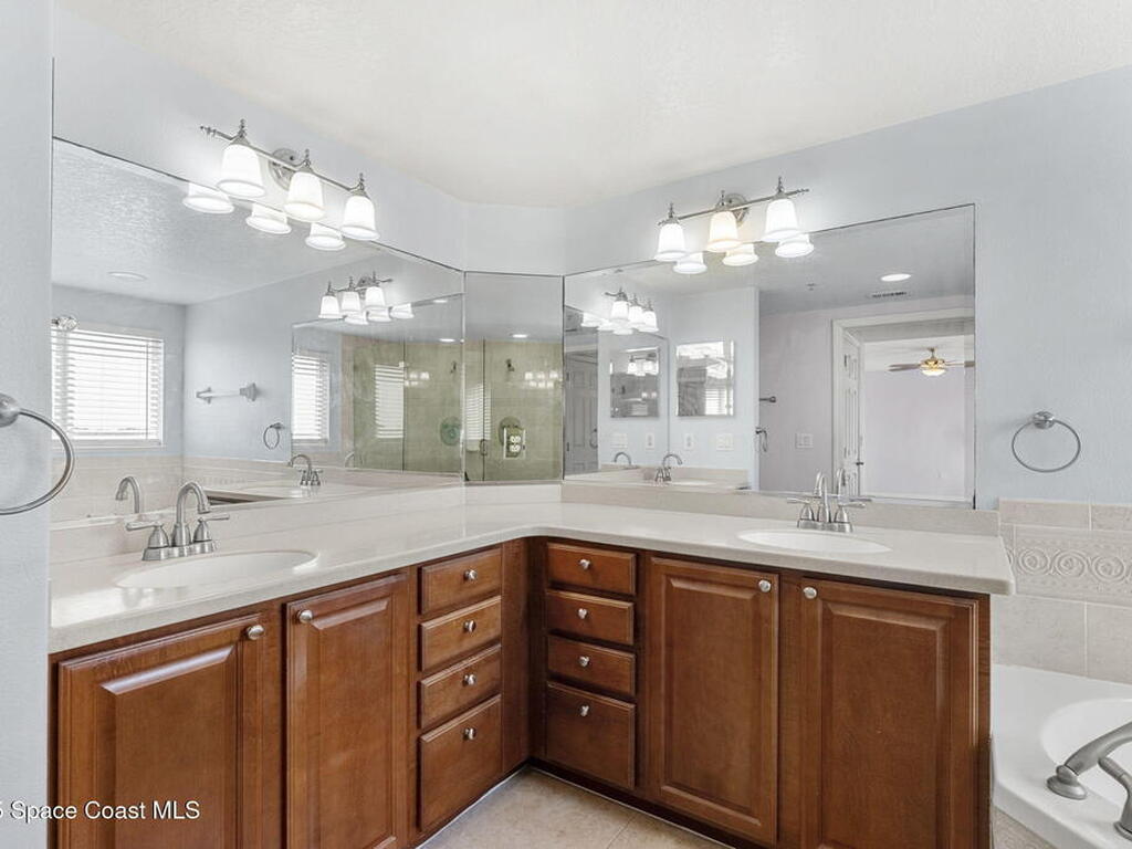 551 Casa Bella Drive, Cape Canaveral, FL 32920