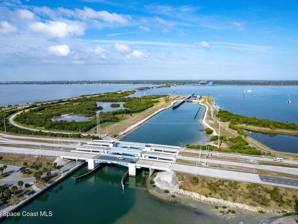 551 Casa Bella Drive, Cape Canaveral, FL 32920