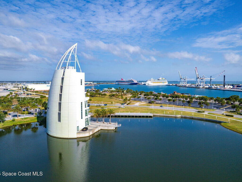 551 Casa Bella Drive, Cape Canaveral, FL 32920