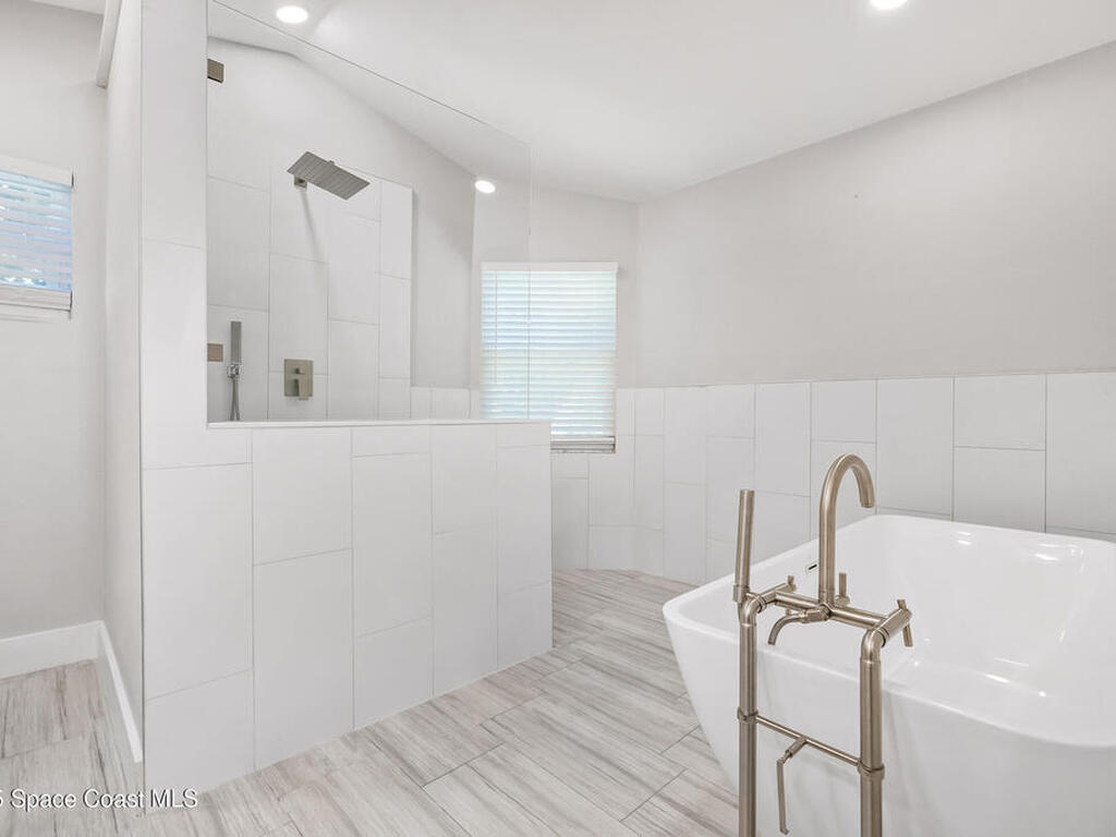 6765 Angeles Road, Melbourne Beach, FL 32951