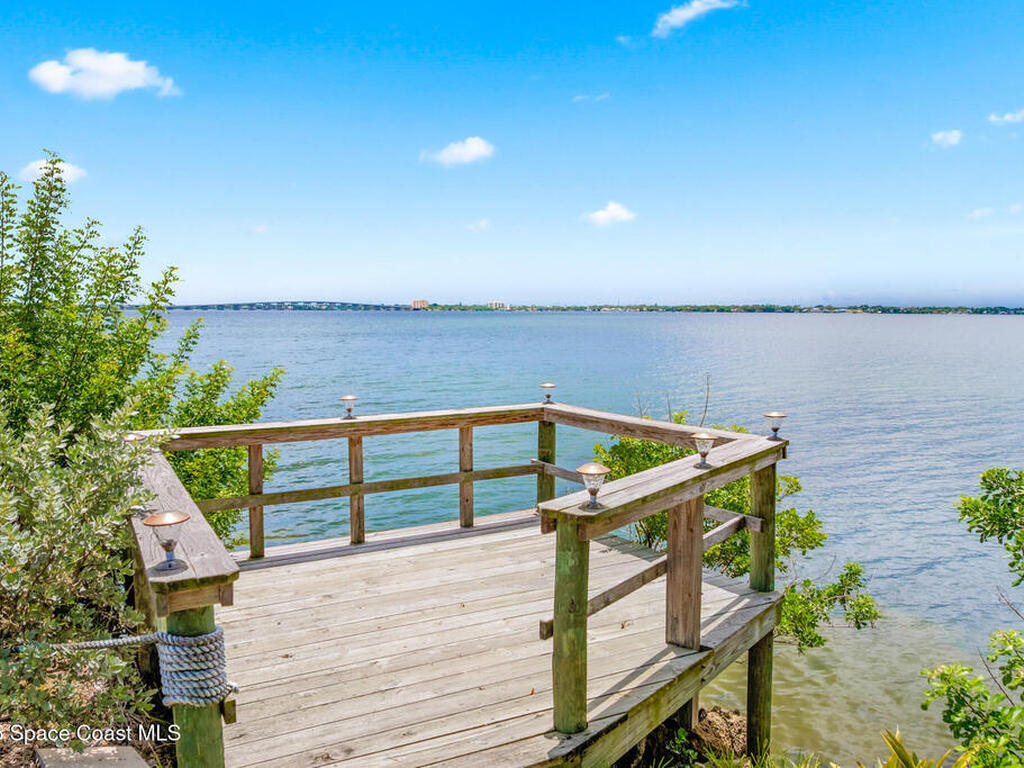 11430 S Tropical Trail, Merritt Island, FL 32952