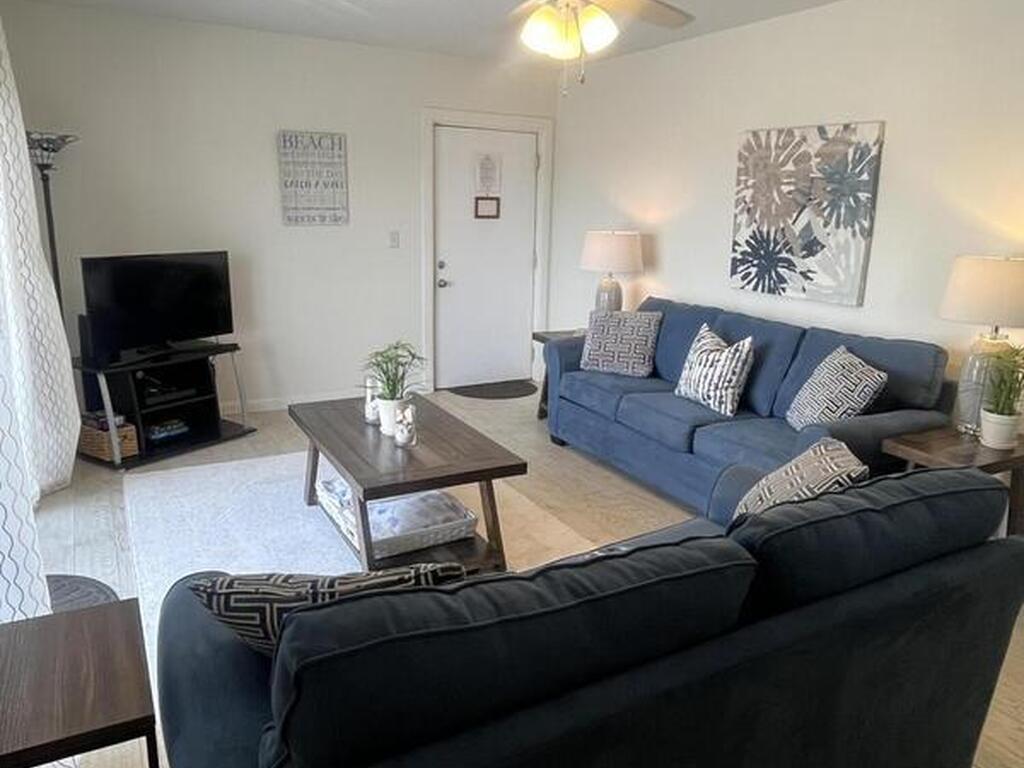 22 Tulip Avenue, Cocoa Beach, FL 32931