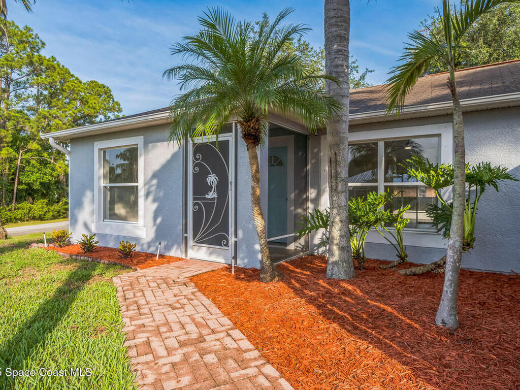 1062 Blossom Drive, Sebastian, FL 32958