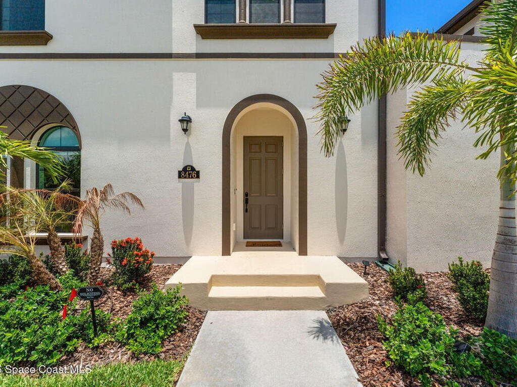 8476 Lyside Drive, Melbourne, FL 32940