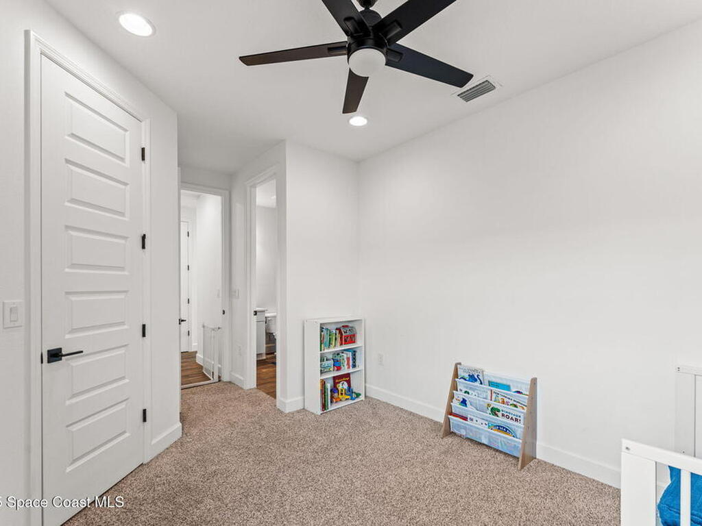 8476 Lyside Drive, Melbourne, FL 32940
