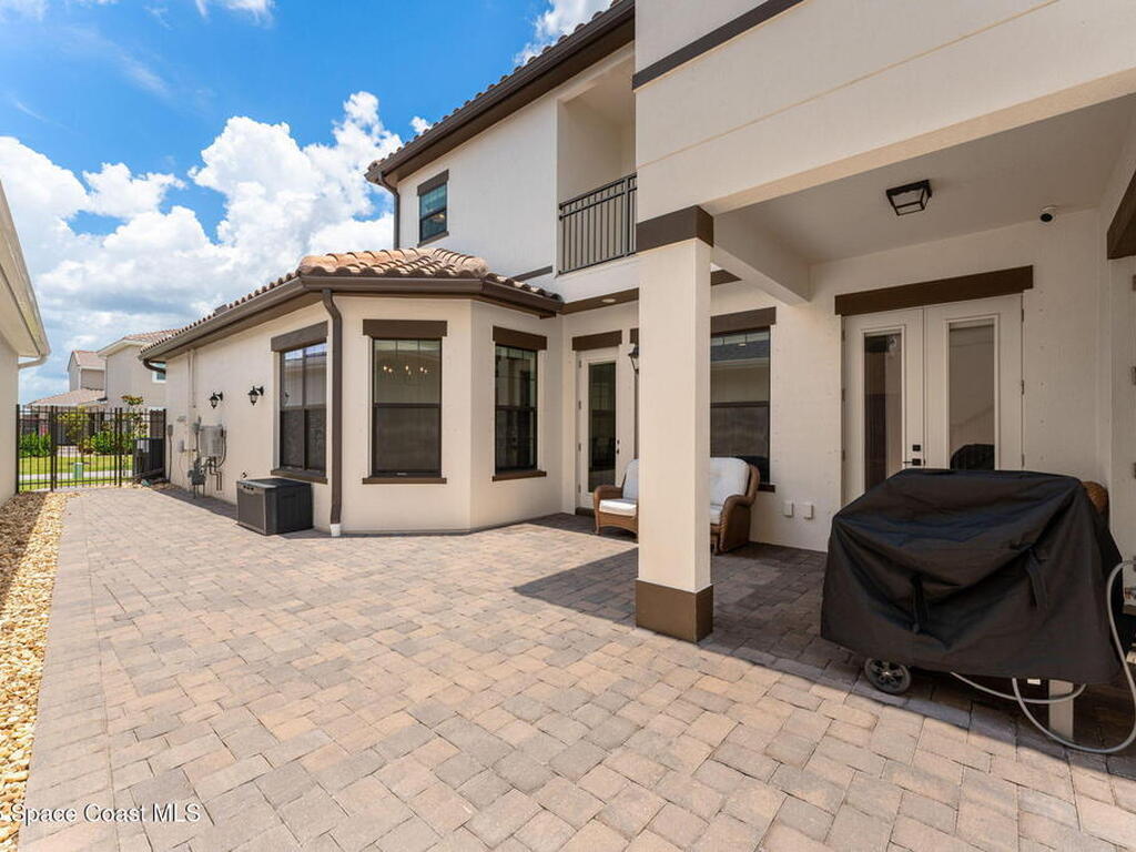 8476 Lyside Drive, Melbourne, FL 32940