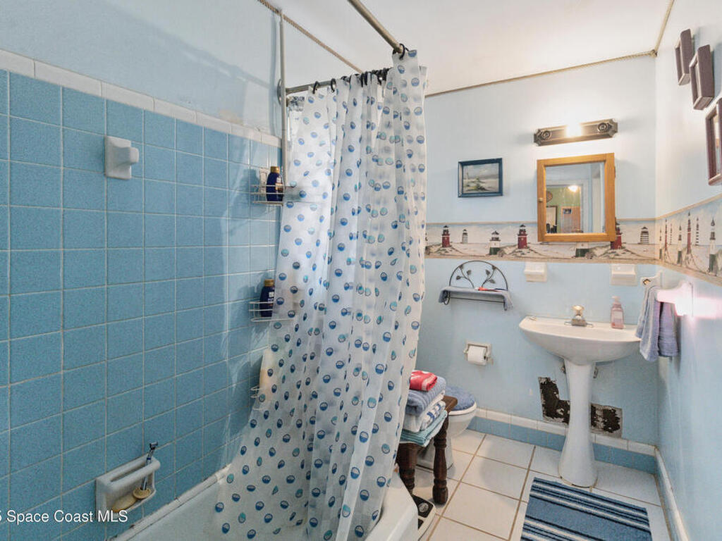 424 Lenore Avenue, Titusville, FL 32796