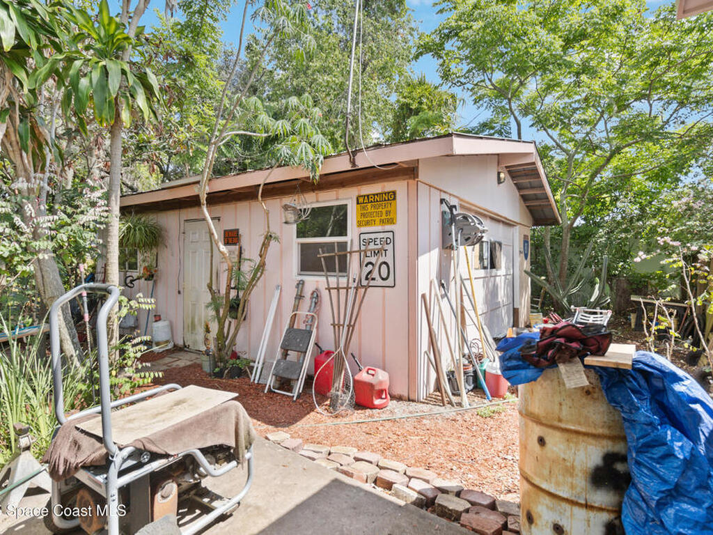 424 Lenore Avenue, Titusville, FL 32796