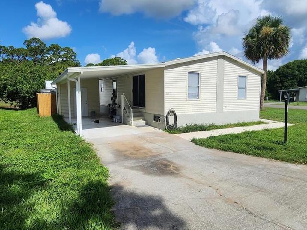 1643 Ridge Drive, Cocoa, FL 32926