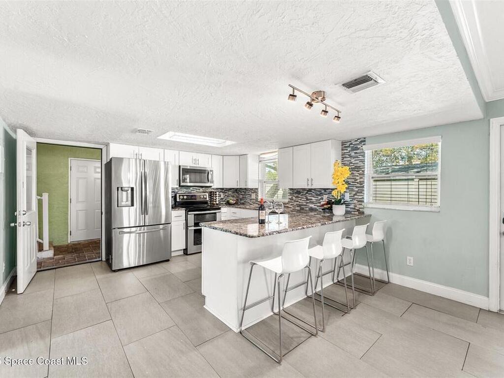 422 Jefferson Avenue, Cape Canaveral, FL 32920
