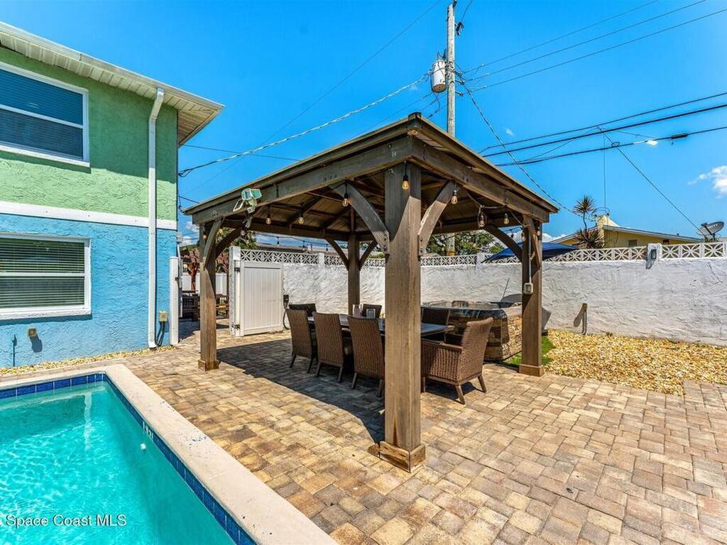 422 Jefferson Avenue, Cape Canaveral, FL 32920