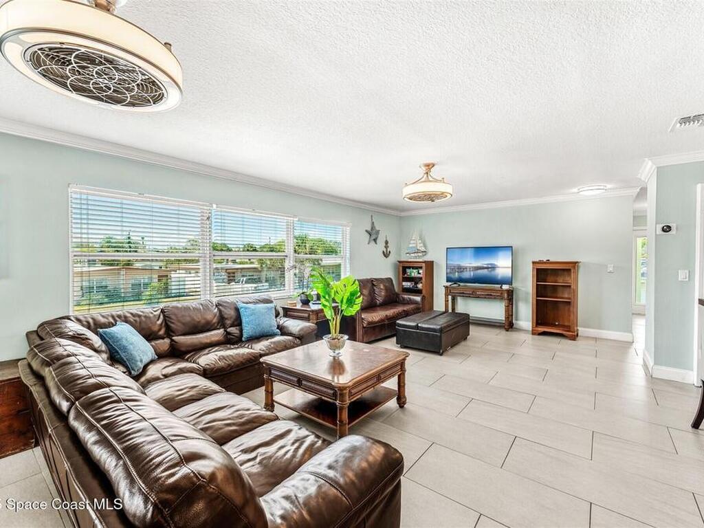 422 Jefferson Avenue, Cape Canaveral, FL 32920