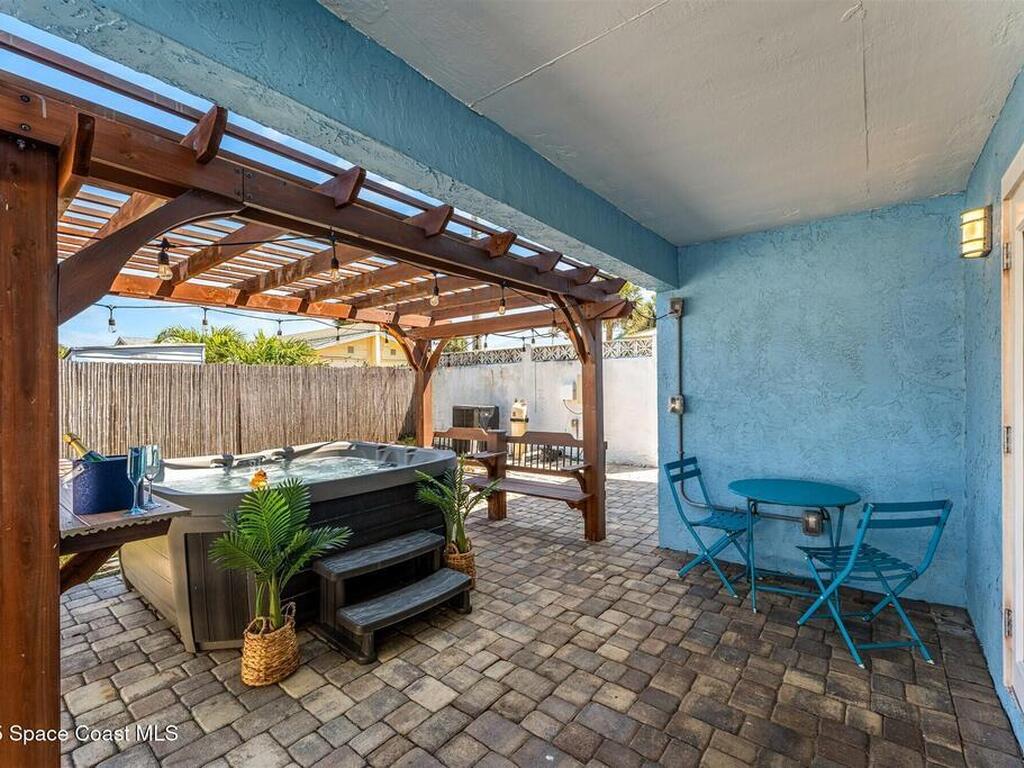 422 Jefferson Avenue, Cape Canaveral, FL 32920