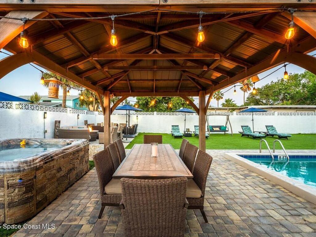 422 Jefferson Avenue, Cape Canaveral, FL 32920