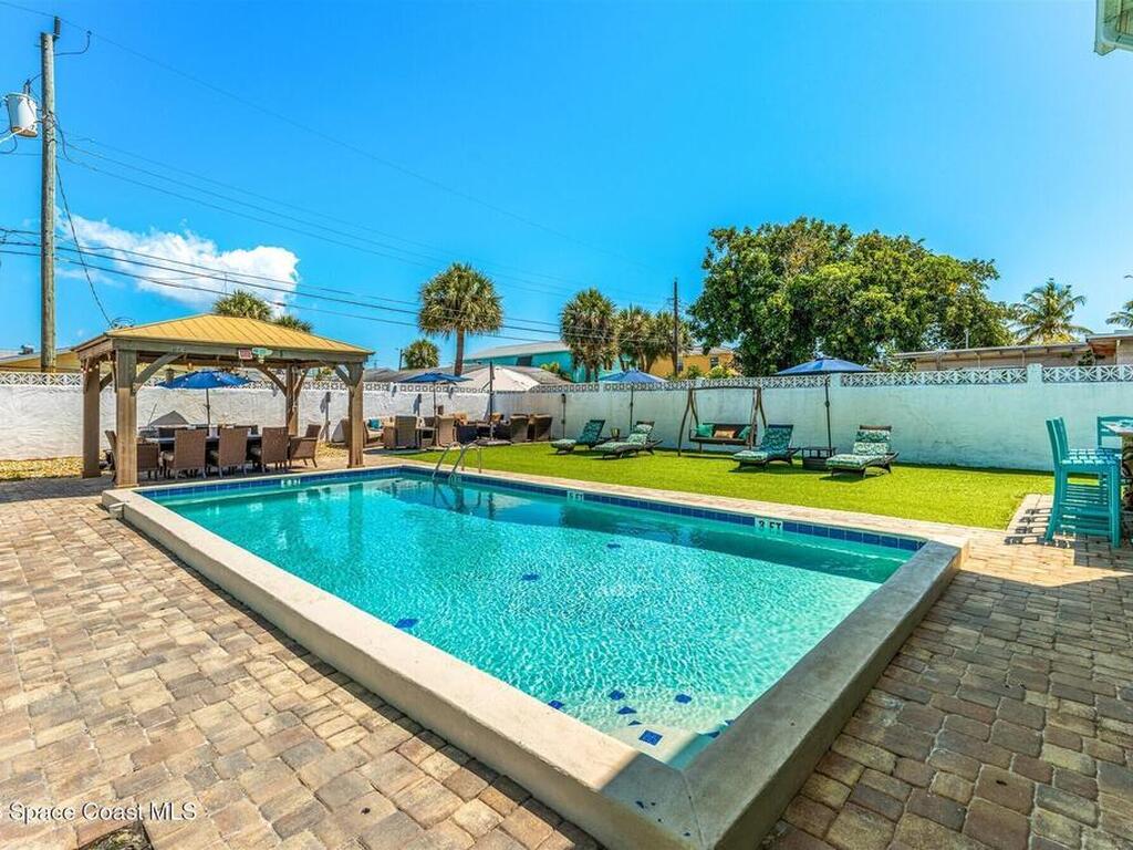 422 Jefferson Avenue, Cape Canaveral, FL 32920