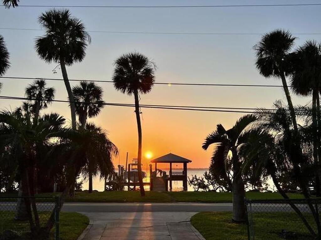 10710 S Tropical Trail, Merritt Island, FL 32952