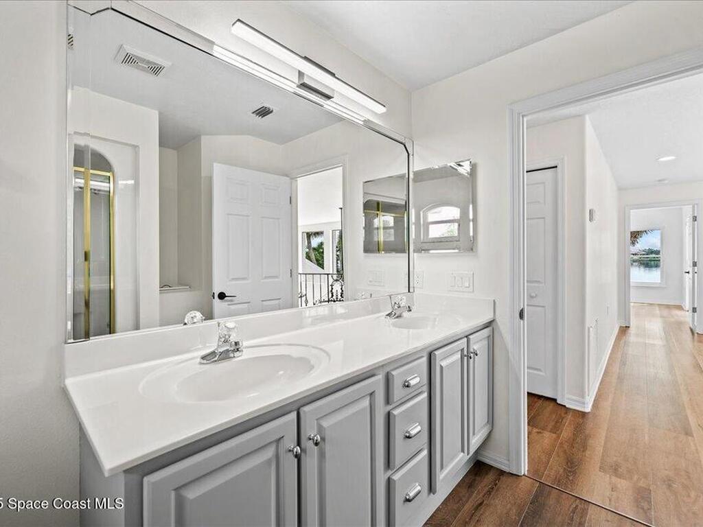 10710 S Tropical Trail, Merritt Island, FL 32952