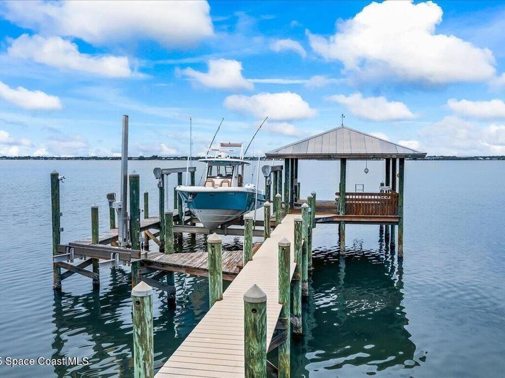 10710 S Tropical Trail, Merritt Island, FL 32952