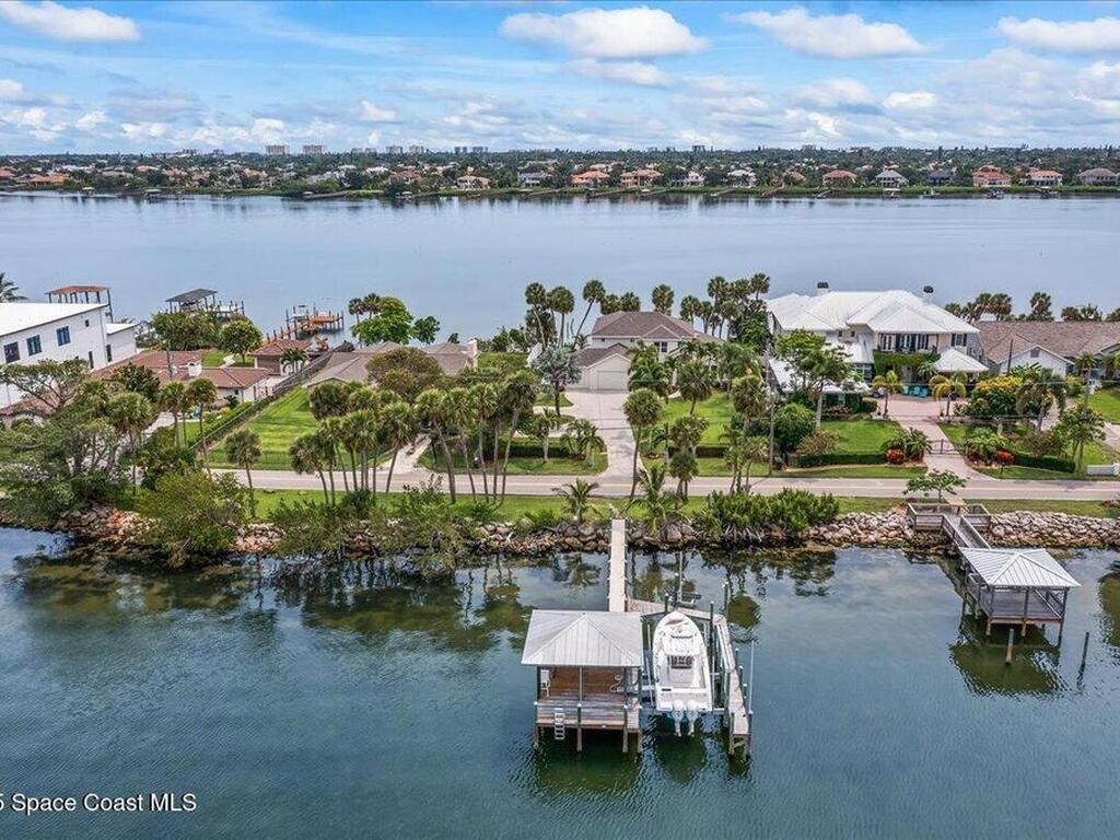 10710 S Tropical Trail, Merritt Island, FL 32952