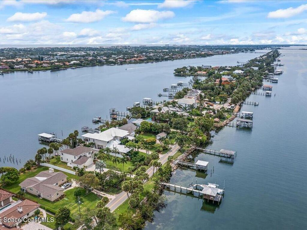 10710 S Tropical Trail, Merritt Island, FL 32952