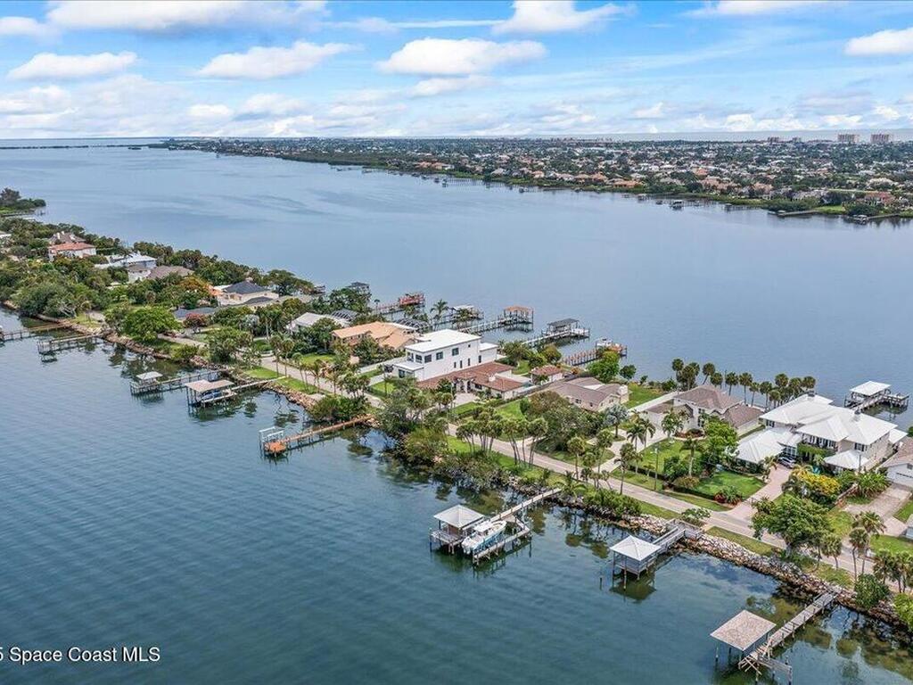 10710 S Tropical Trail, Merritt Island, FL 32952