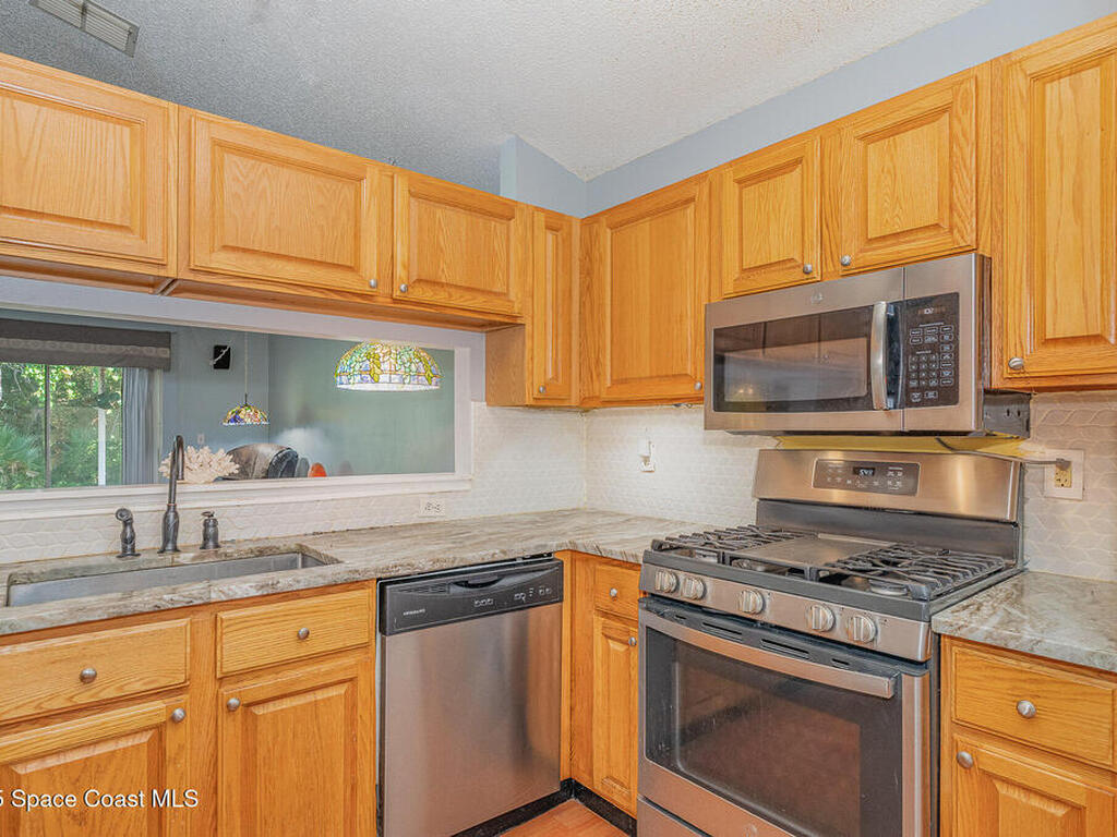 6682 Fawn Ridge Drive, Melbourne, FL 32940