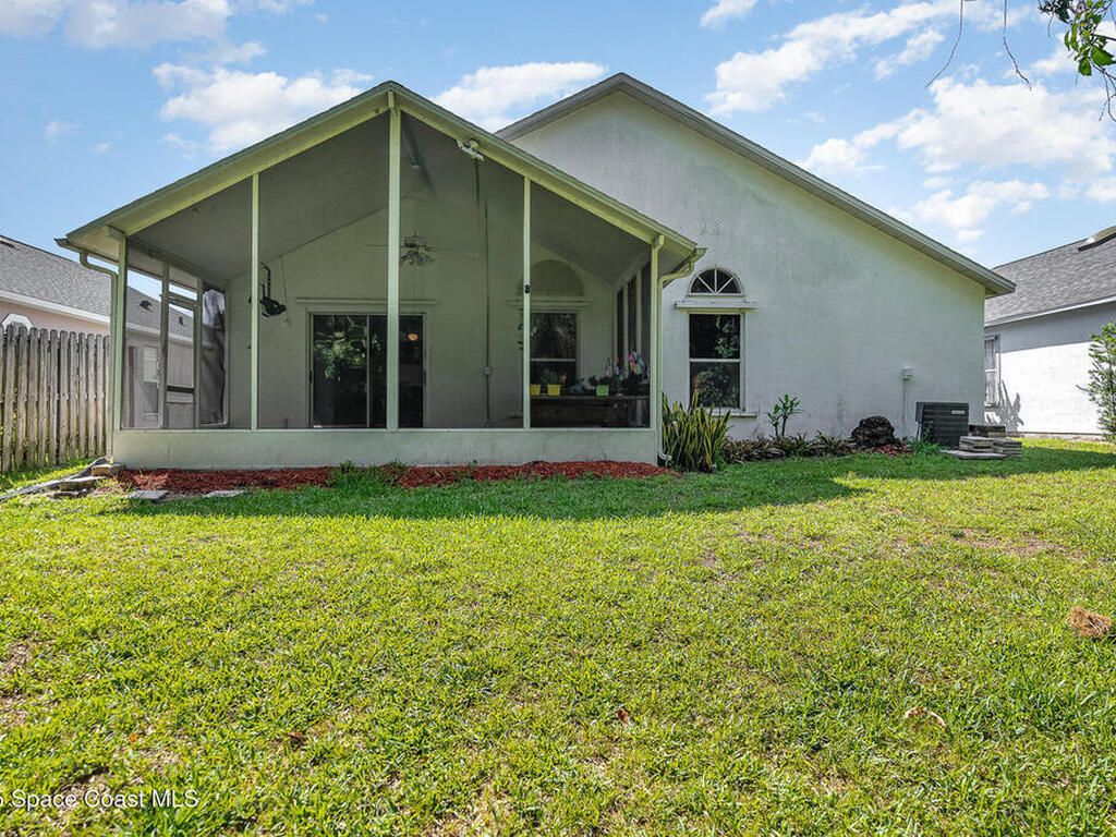6682 Fawn Ridge Drive, Melbourne, FL 32940