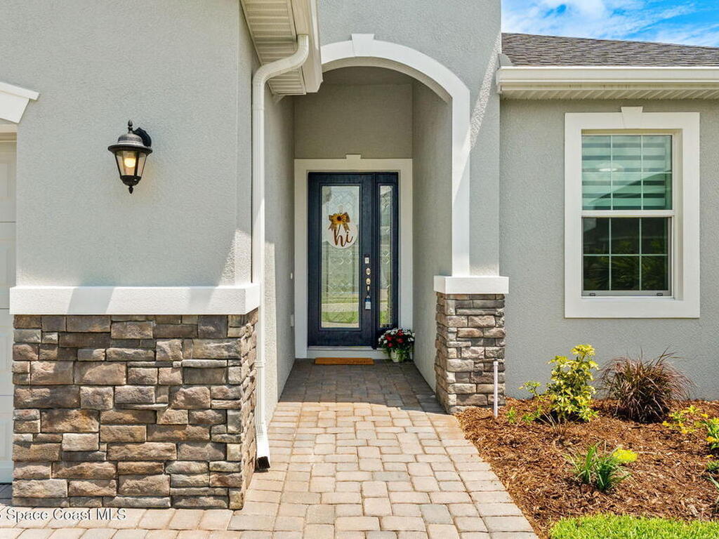 8563 Catalissa Avenue, Melbourne, FL 32940