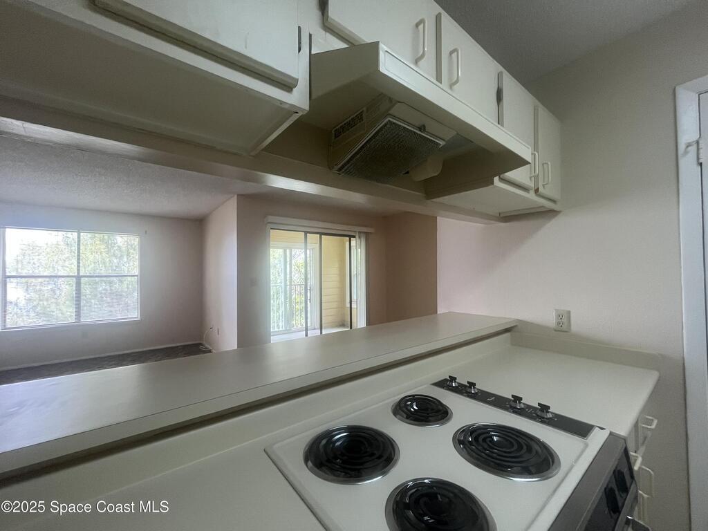 225 S Tropical Trail, Merritt Island, FL 32952