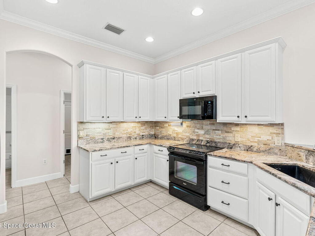3121 Camberly Circle, Melbourne, FL 32940