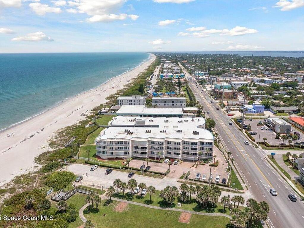 601 N Miramar Avenue, Indialantic, FL 32903