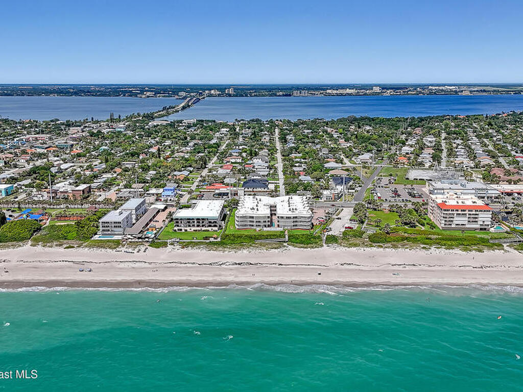 601 N Miramar Avenue, Indialantic, FL 32903